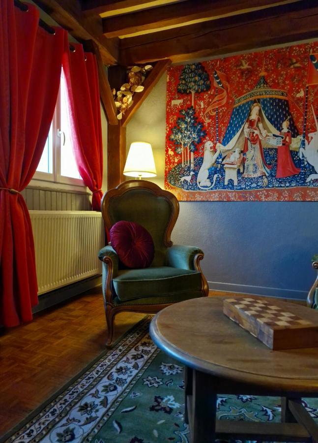 Le Gite Ensorcele Saint-Jean-Soleymieux Extérieur photo
